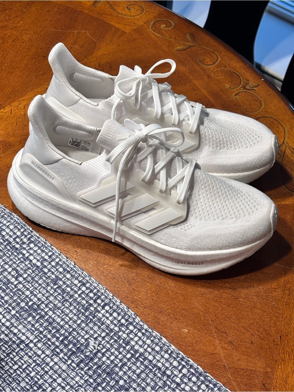 adidas ultraboost All-White Lightweight Running Shoes Sz 8 - Picture 7 of 12